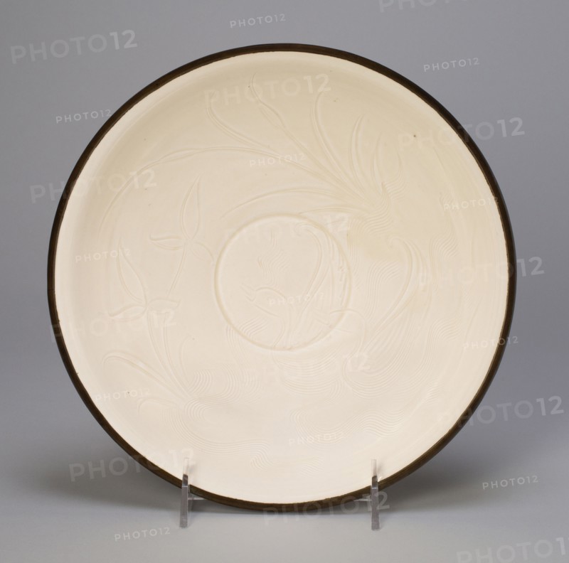 Bowl with Mandarin Ducks among Leaves and Cattails, Northern Song dynasty, (960-1127), 11th century.