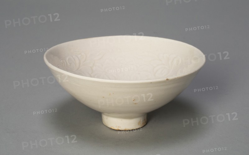 Conical Bowl with Peonies and Leaves, Song dynasty (960-1279).
