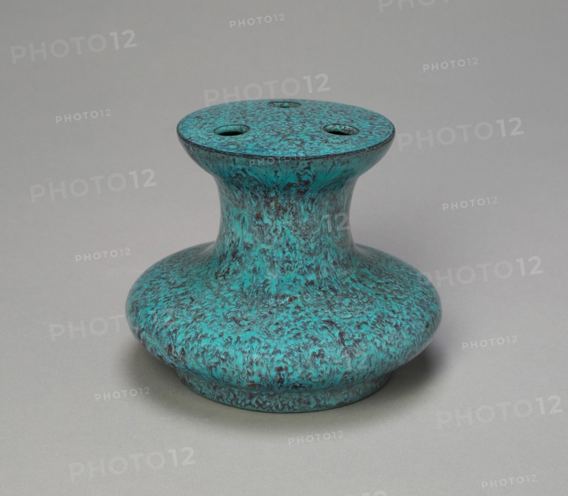 Holder for Incense Sticks or Flowers, Qing dynasty (1644-1911), Yongzheng reign mark and period (1723-1735).