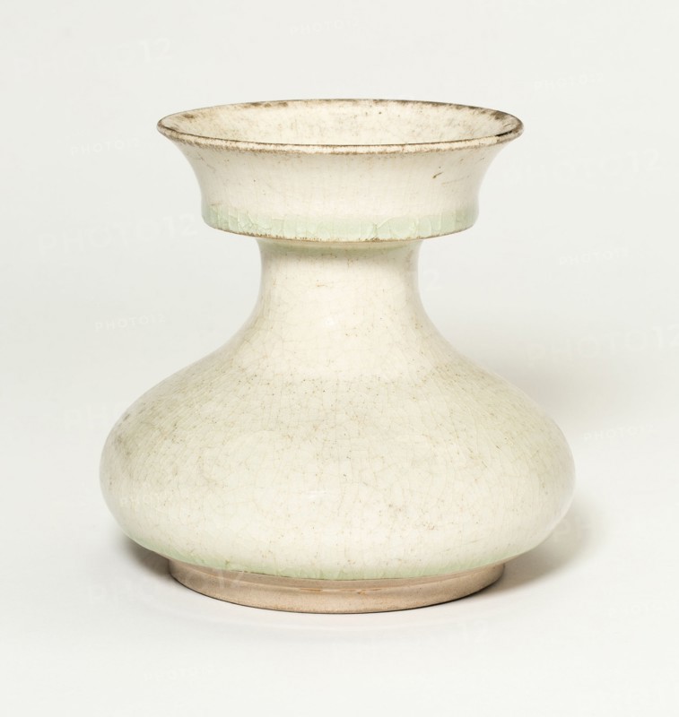Broad Pear-Shaped Jar, Tang dynasty (618-907).