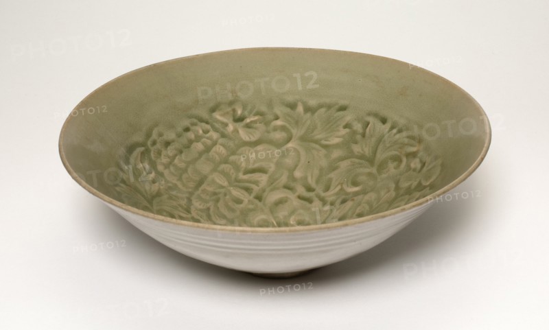 Bowl with Peonies, Song dynasty (960-1279).