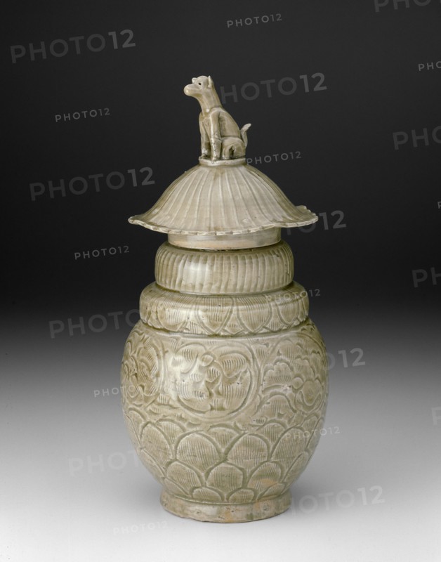 Covered Jar with a Seated Dog, Northern Song dynasty (960-1127), late 10th/early 11th century.