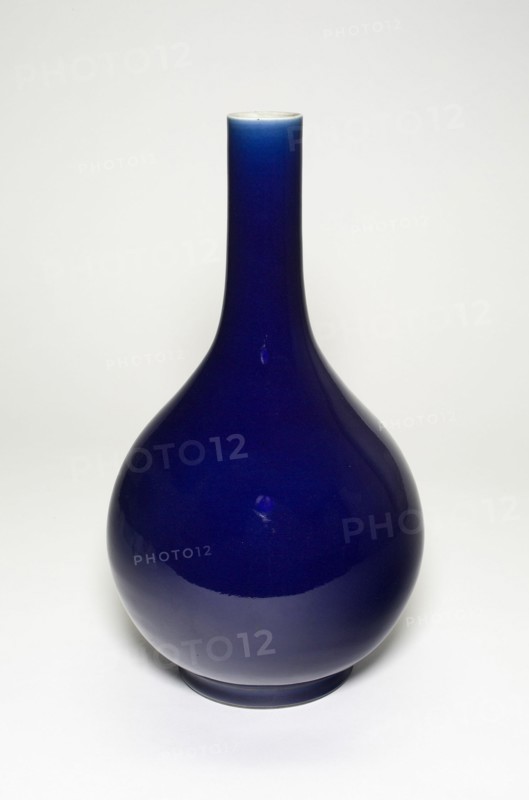 Bottle-Shaped Vase, Qing dynasty (1644-1911), 18th/19th century.