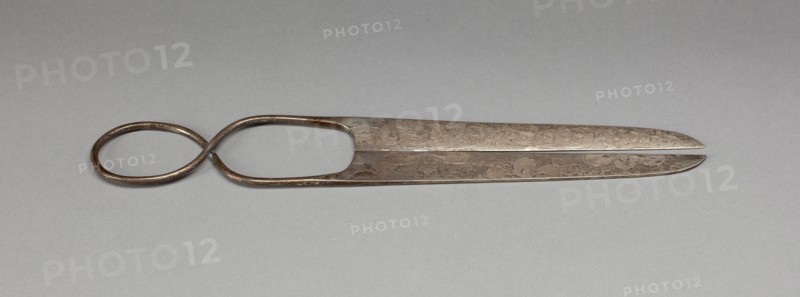 Scissors, Tang dynasty (618-907), 8th/9th century.