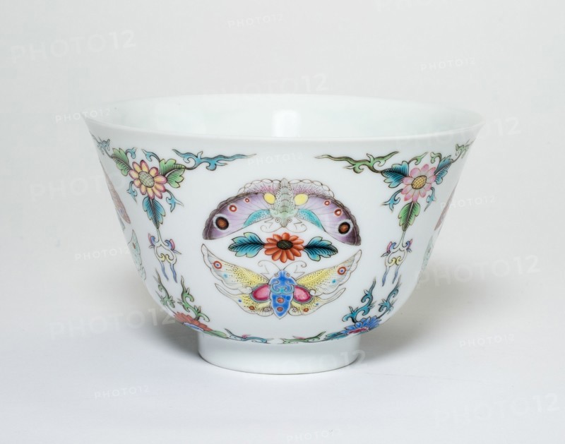Cup with Floral Scrolls and Moths, Qing dynasty (1644-1911), Qianlong reign mark and period (1736-1795), late 18th century.