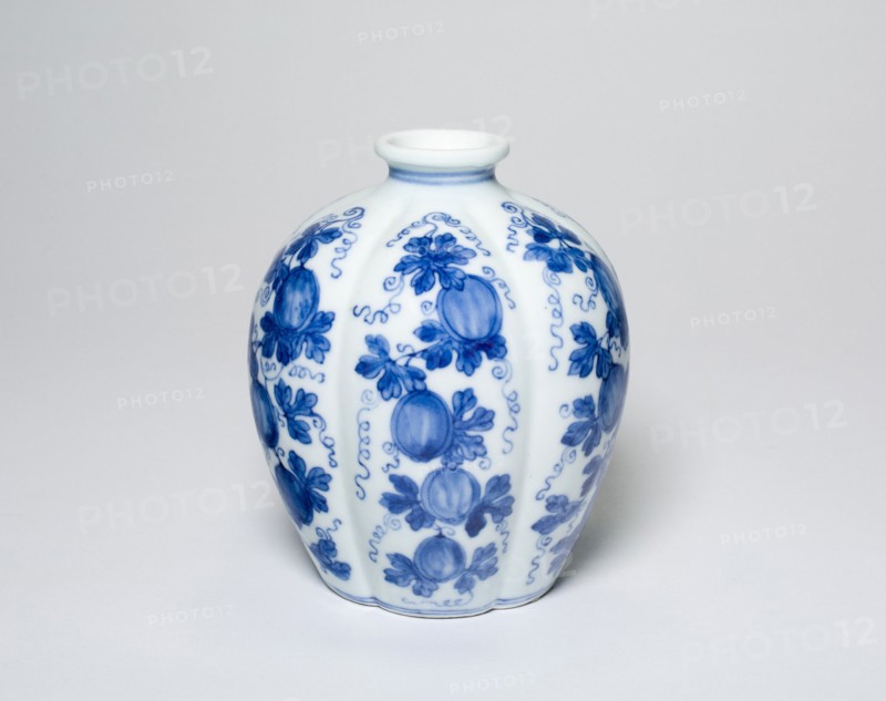Lobed Jar with Melons, Qing dynasty (1644-1911), Yongzheng reign mark and period  (1723-1735).
