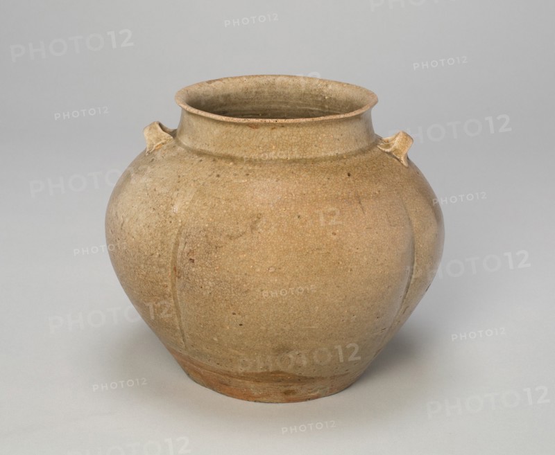 Jar with Loop-Handles, Tang (618-907) or Song dynasty (960-1279), c. 9th/10th century.