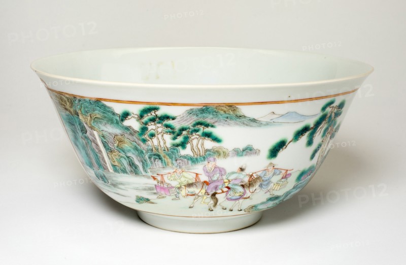Famille-Rose Bowl, Qing dynasty (1644-1911), 19th century.