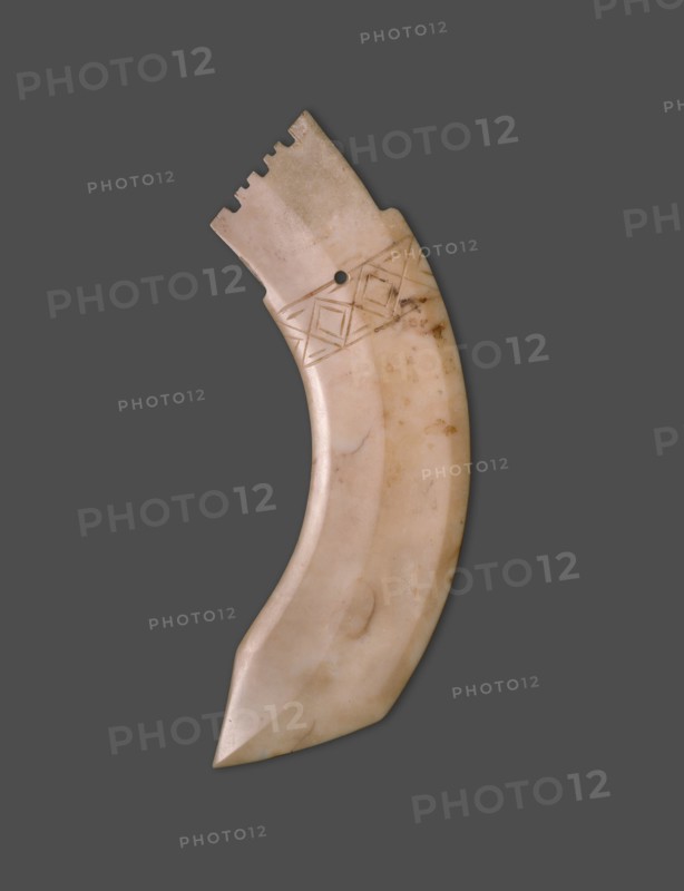 Curved Dagger-Blade (ge), Shang dynasty (c.1600-1046 BC), 13th-11th century B.C.