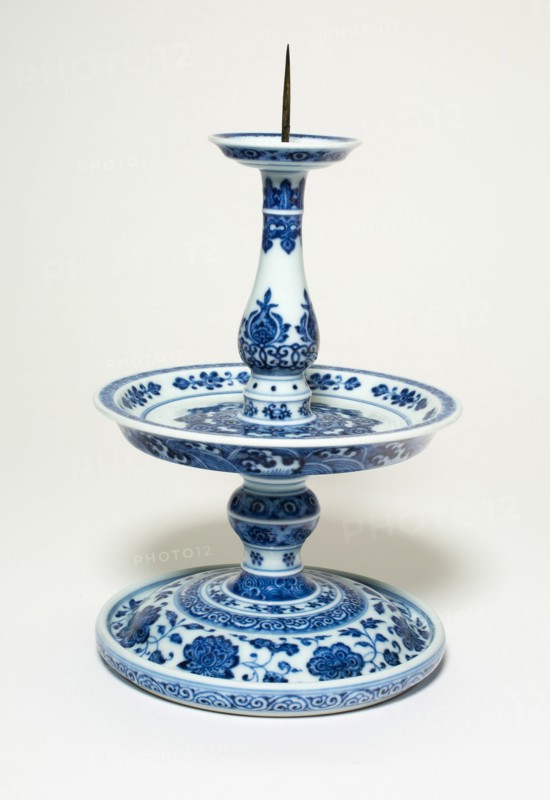 Pricket Candlestick, Qing dynasty (1644-1911), Qianlong reign mark (1736-1795), 18th/19th century.