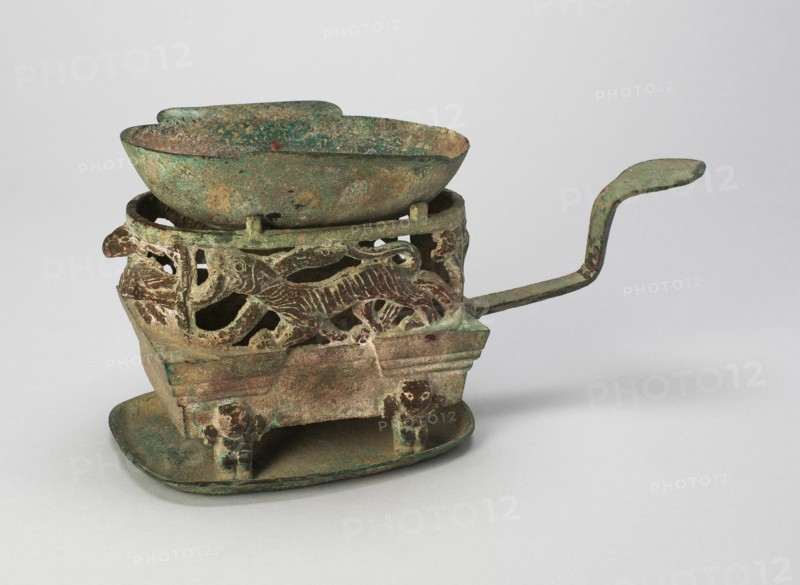 Pair of Braziers (Lu) with Eared Cups (Erbei), late Western Han or early Eastern Han, 1st century B.C./1st century A.D.