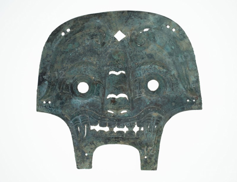 Mask from a Horse Bridle, Western Zhou dynasty ( 1046-771 BC ), about 9th century BC.