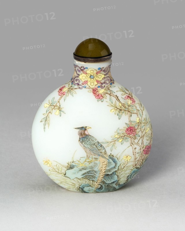 Snuff Bottle with Golden Pheasant, Swallows, Tree Peony, Apricot Blossoms, and Willow, Qing dynasty (1644-1911), Qianlong reign mark and period (1735-1796).