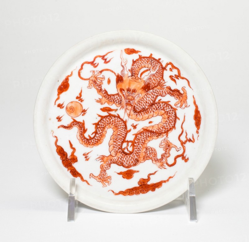 Dish with Five-Clawed Dragon, Qing dynasty (1368-1911), 17th/18th century.