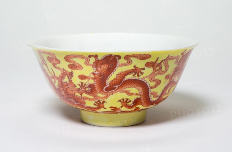 One of a Pair of Yellow and Iron-Red 'Dragon' Bowls, Qing dynasty (1644-1912), Qianlong period (1736-1795).