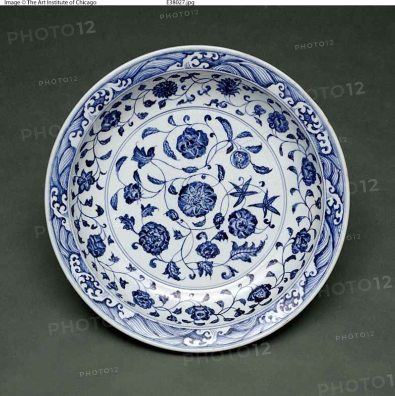 Blue and White 'Floral' Dish, Ming dynasty (1368-1664), Yongle period (1403-1425).