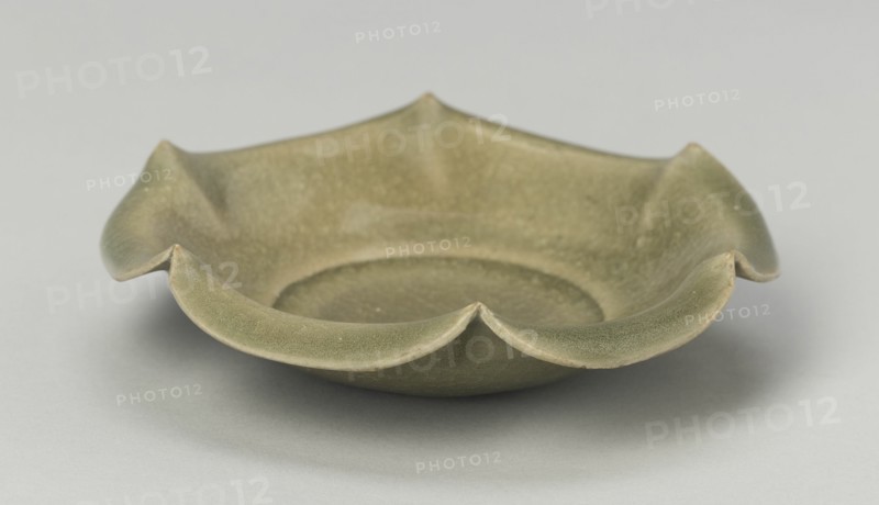 Dish with Inverted Petal-Lobed Rim, Northern Song dynasty (960-1127).