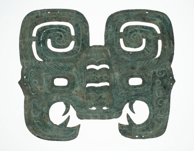 Mask, Western Zhou dynasty ( 1046-771 BC ), about 9th century BC.