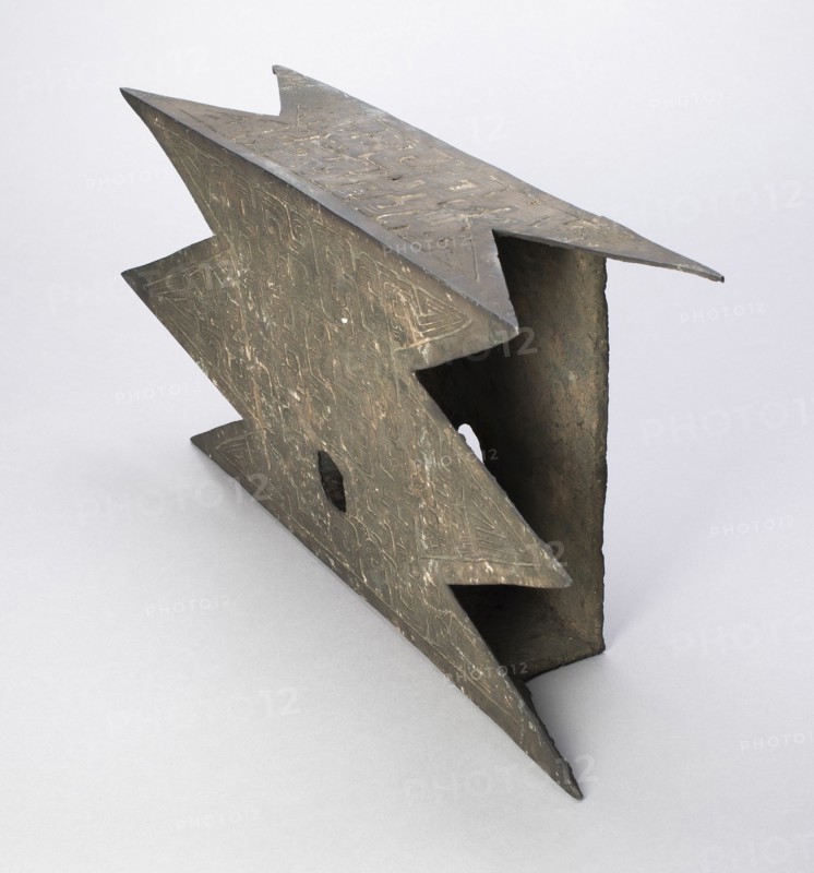Architectural Fitting (Gong), Eastern Zhou dynasty, Spring and Autumn period (770-481 B.C.), 7th century B.C.