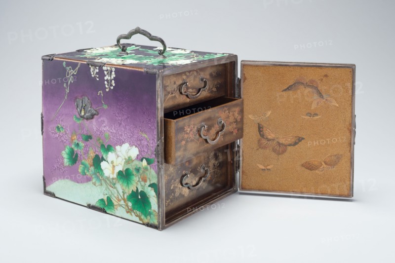Kodansu Small Chest, early 20th century.