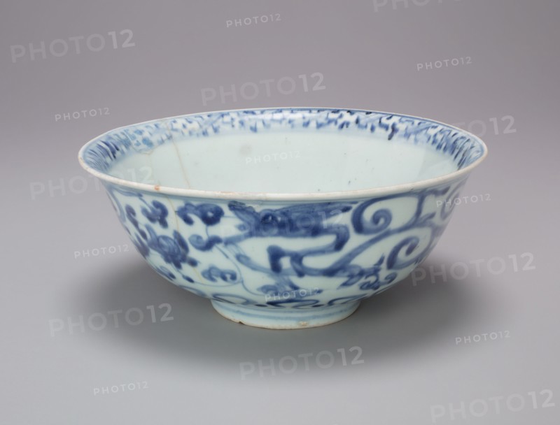 Bowl with Everted Rim and Scrollwork, 15th century.