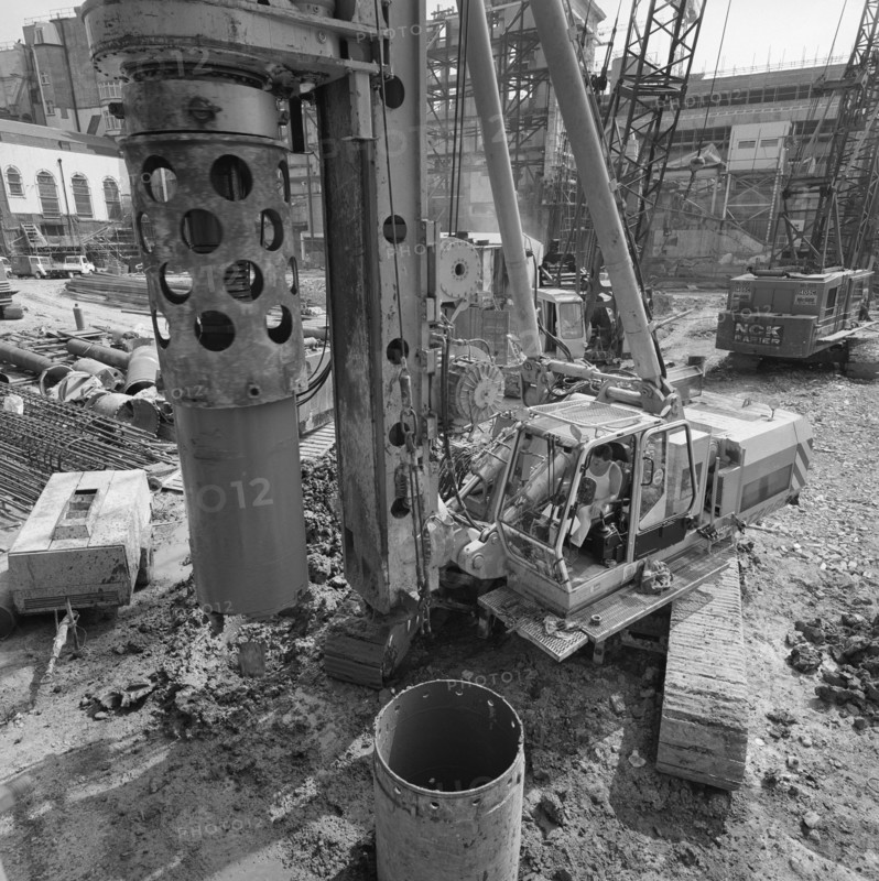 Vintners Place, Upper Thames Street, Queenhithe, London, 31/05/1990. Creator: John Laing plc.
