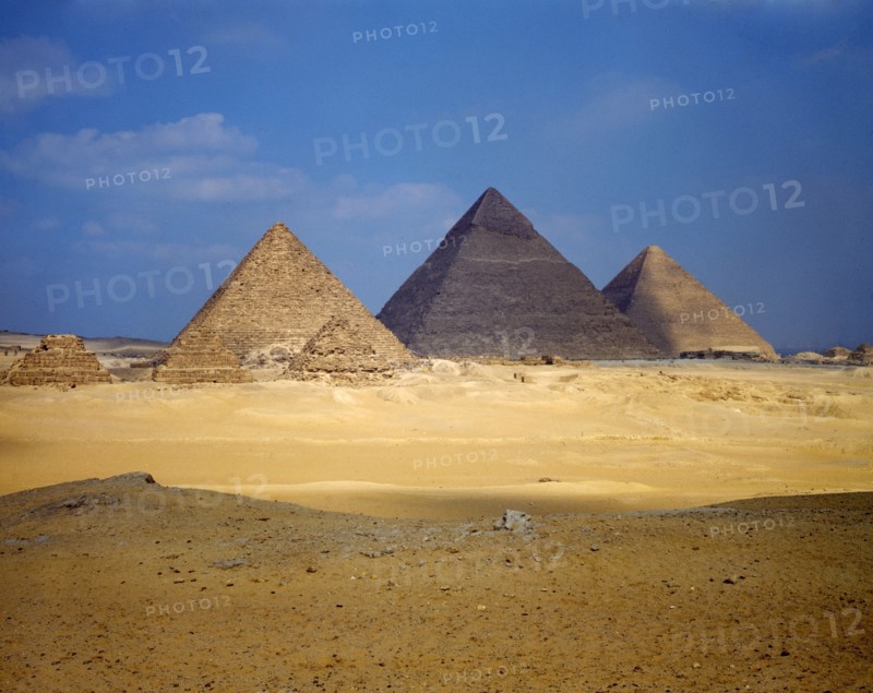 Pyramids, Giza, Egypt, 1984. Creator: Ethel Davies.