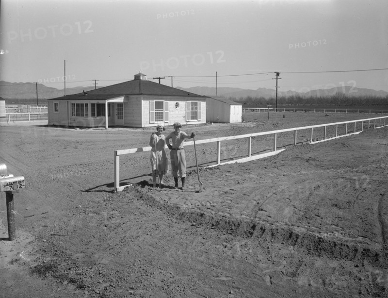 San Fernando federal subsistence homesteads, California, 1936. Creator: Dorothea Lange.
