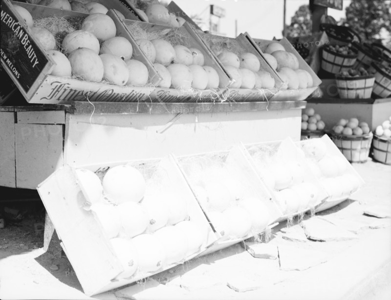 Center Market, Washington, D.C., 1936. Creator: Dorothea Lange.