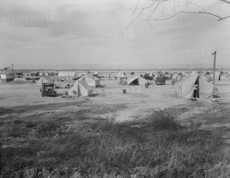 Auto camp north of Calipatria, California, 1937. Creator: Dorothea Lange.