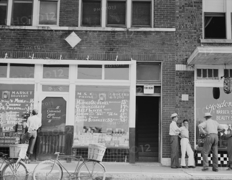Headquarters of the Southern Tenant Farmers Union, Memphis, Tennessee, 1937. Creator: Dorothea Lange.