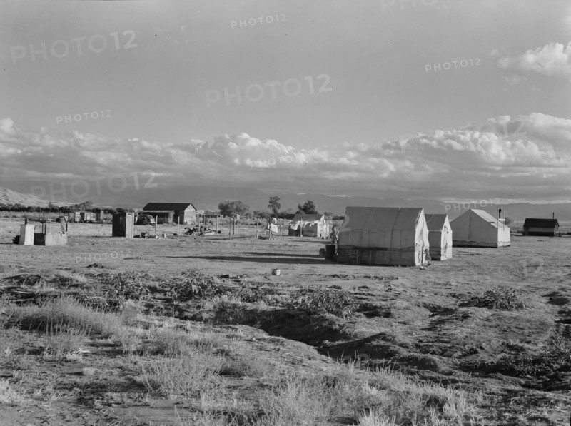 Housing of families living on (WPA) jobs, Kern County, California, 1938. Creator: Dorothea Lange.