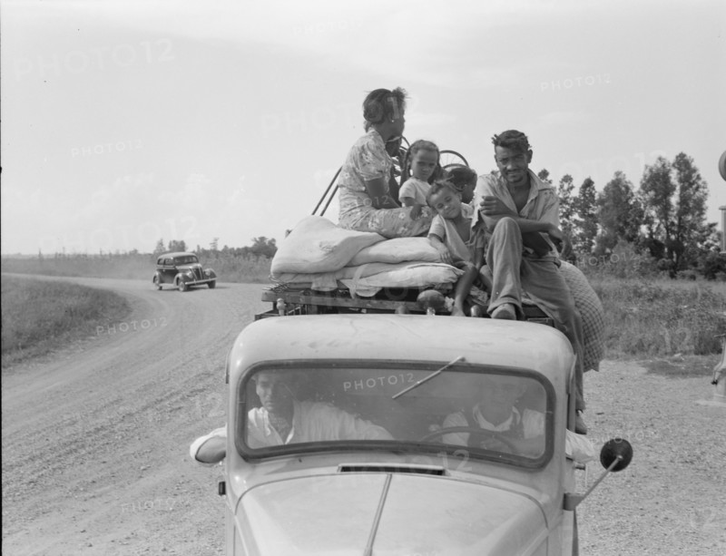 Mississippi Delta, on Mississippi highway No. 1 between Greenville and Clarksdale, 1938. Creator: Dorothea Lange.