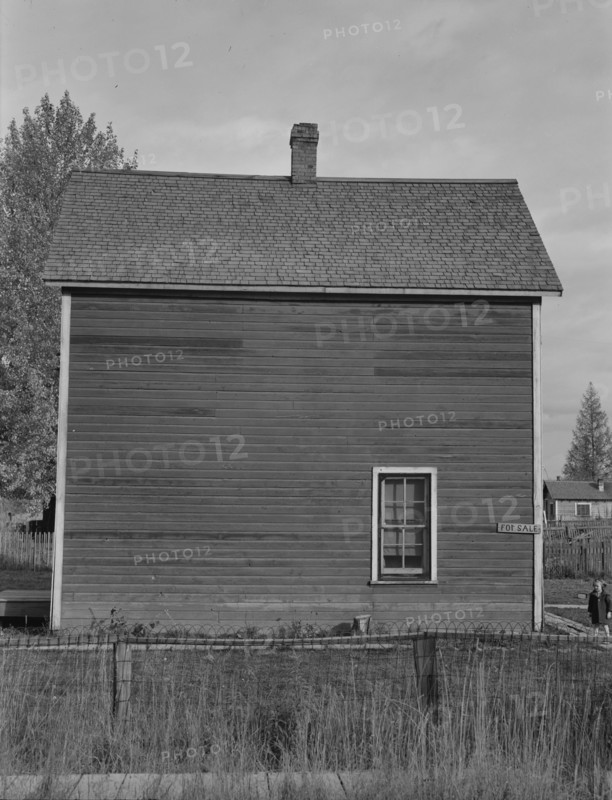 Many of those dependent on the mill have turned..., Sandpoint, Bonner County, Idaho, 1939. Creator: Dorothea Lange.