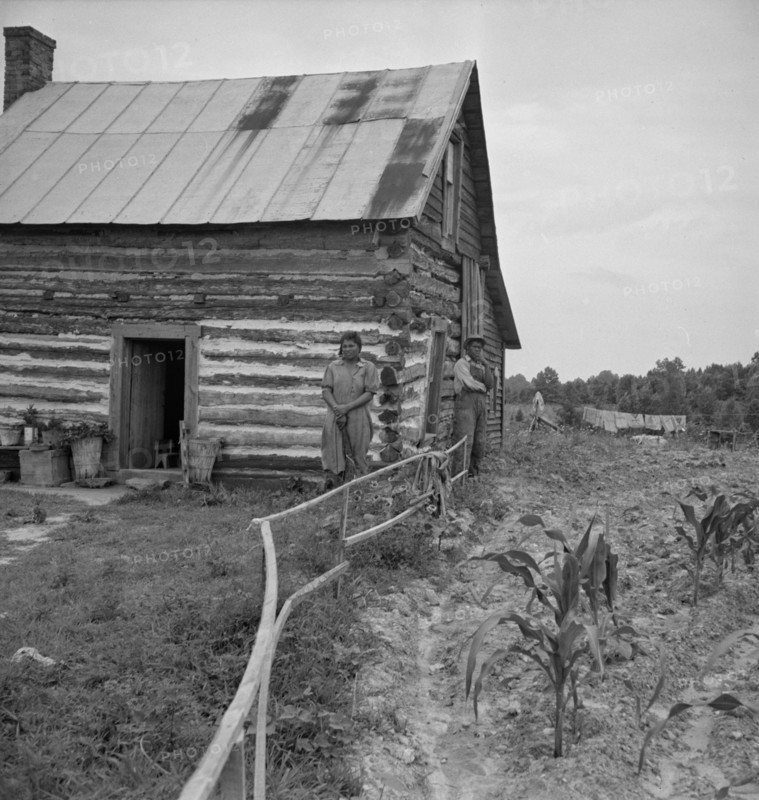 Home of tenant, Hillside Farm, Person County, North Carolina, 1939. Creator: Dorothea Lange.
