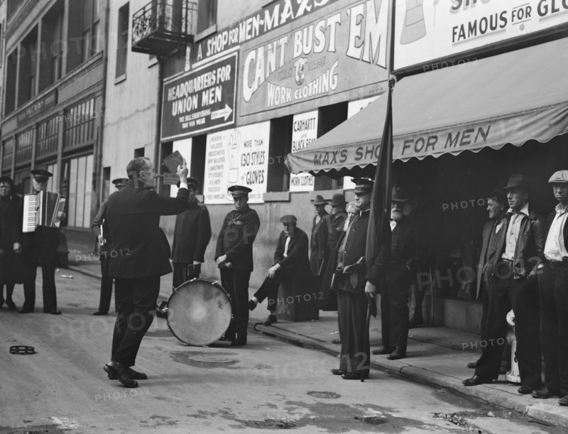 Preaching to the crowd, Salvation Army, San Francisco, California, 1939. Creator: Dorothea Lange.