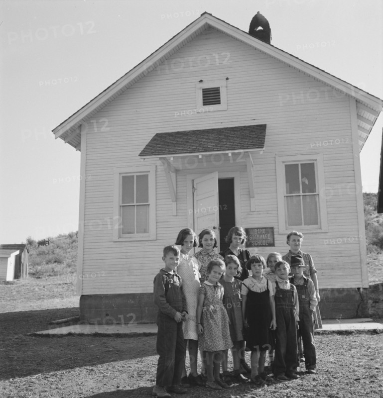 Jacknife School, Gem County, Idaho, 1939. Creator: Dorothea Lange.