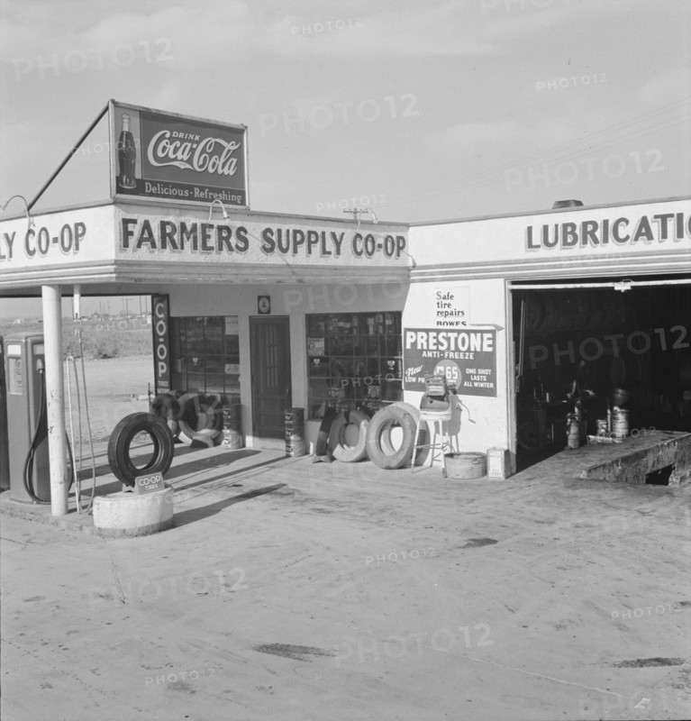 Farmers' supply co-op, Nyssa, Malheur County, Oregon, 1939. Creator: Dorothea Lange.