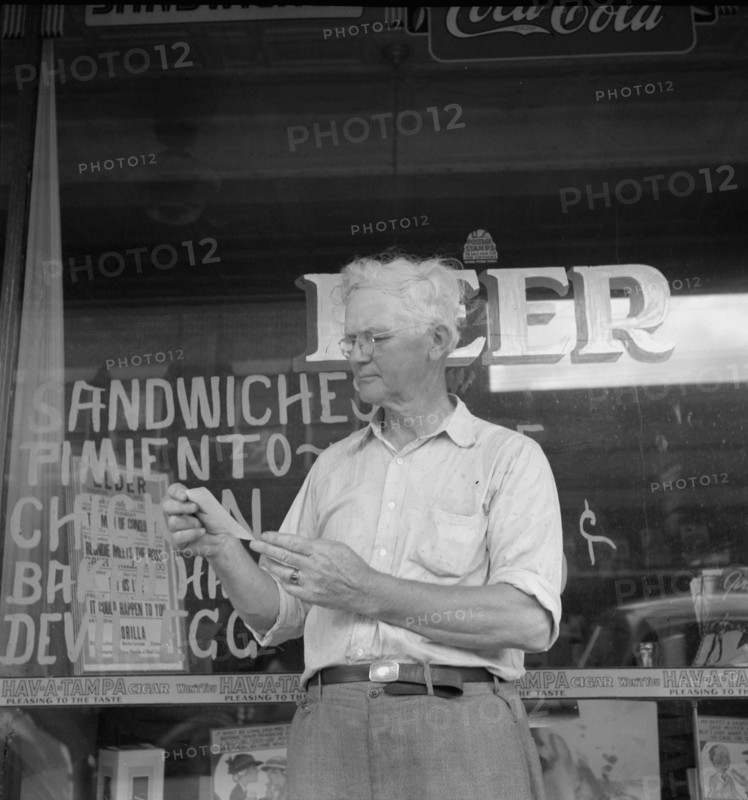 Man who was mayor of Siler City, North Carolina, twenty five years ago, 1939. Creator: Dorothea Lange.