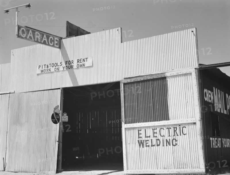 Pit and tools for rent--work on your own, U.S. 99, Fresno County, California, 1939. Creator: Dorothea Lange.