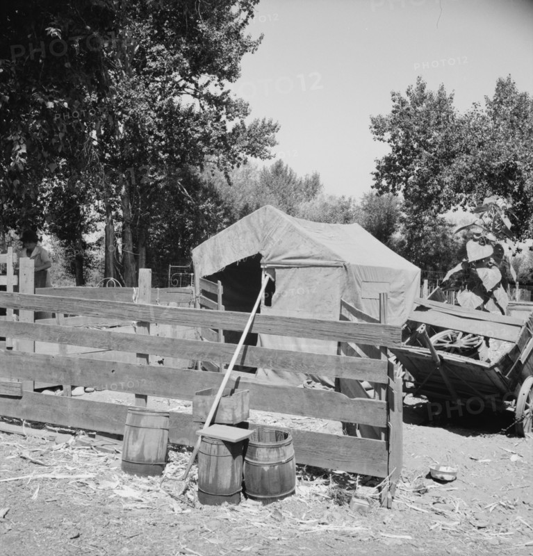 Shelter in one of the large shacktown communities around Yakima. Yakima, Washington, Sumac Park.