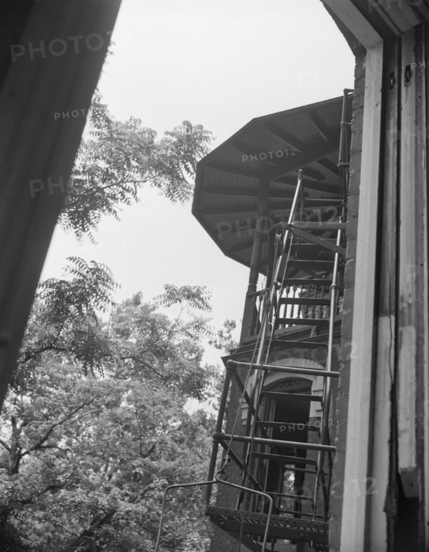 Washington, D.C. Balcony of house being wrecked on Independence Avenue.