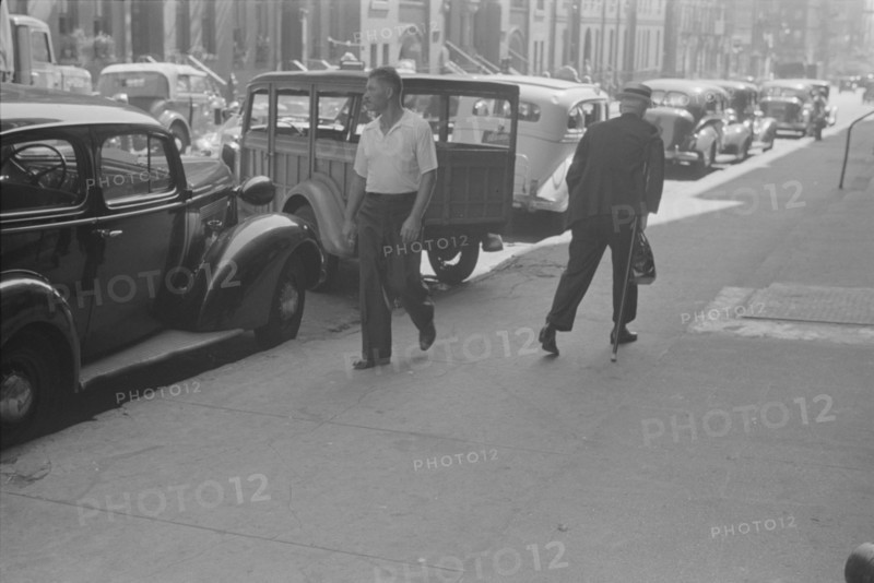 [New York, New York. 61st Street between 1st and 3d Avenues].