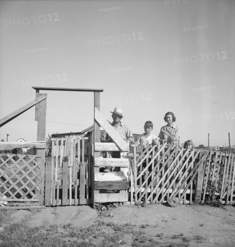 Highway City, California. Near Fresno. Family from Oklahoma.