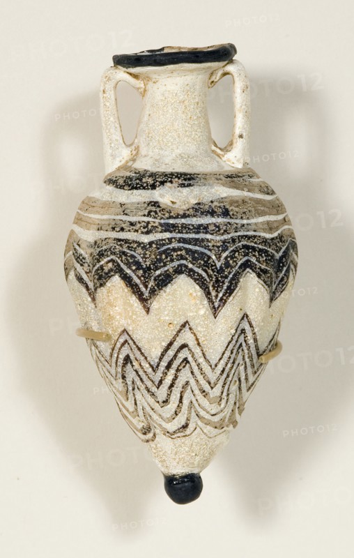 Amphoriskos (Container for Oil), late 6th-5th century BCE.