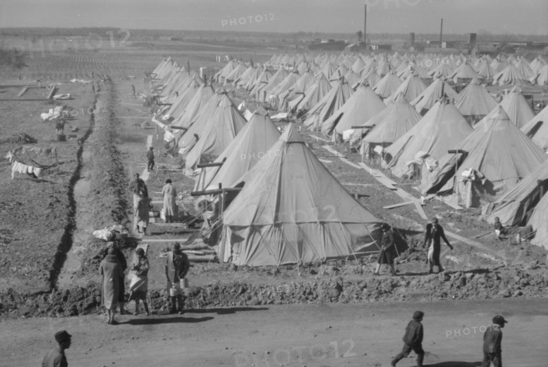 Flood refugee encampment at Forrest City, Arkansas.
