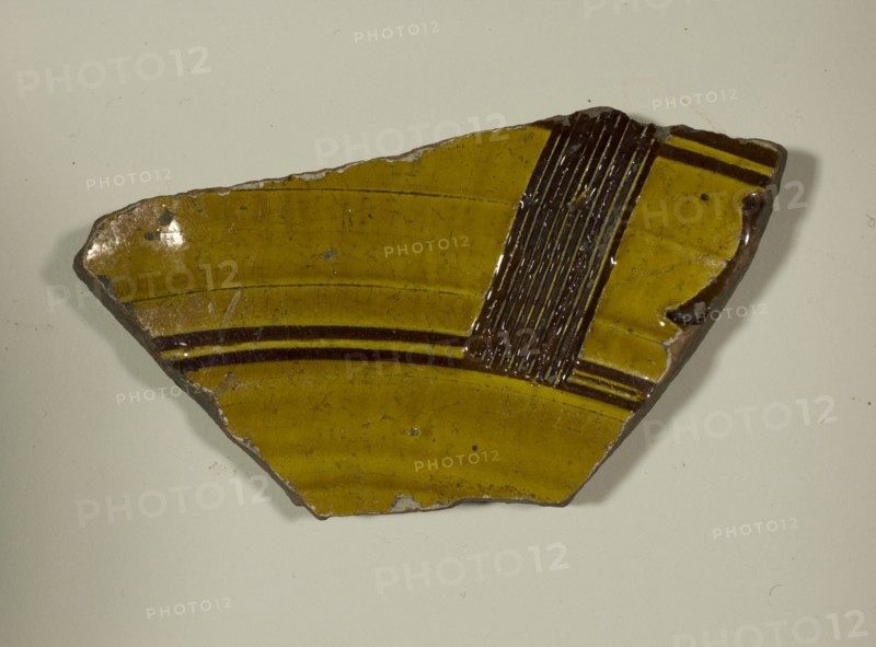 Fragment of a Bowl, 13th-14th century.