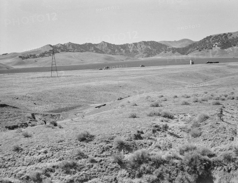 Between Tulare and Fresno, California.
