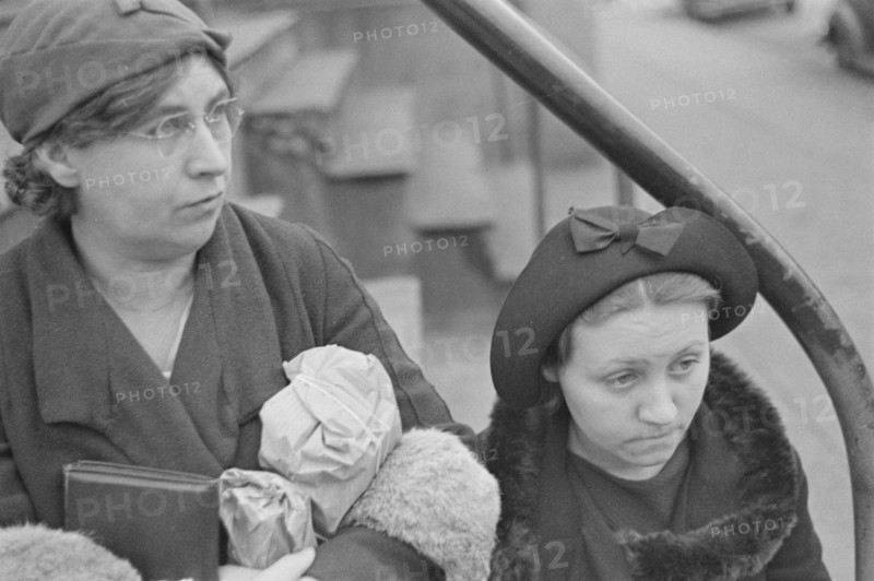 Bystanders, Bethlehem, Pennsylvania.