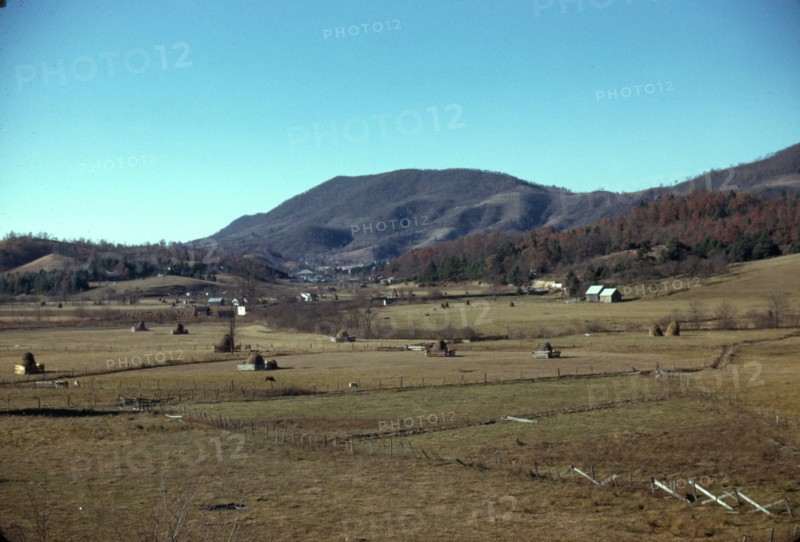 Mountain farms along the Skyline Drive in Virginia, ca. 1940. Creator: Jack Delano.